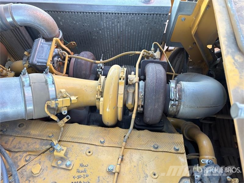 John Deere 460E ساحبات مفصلية