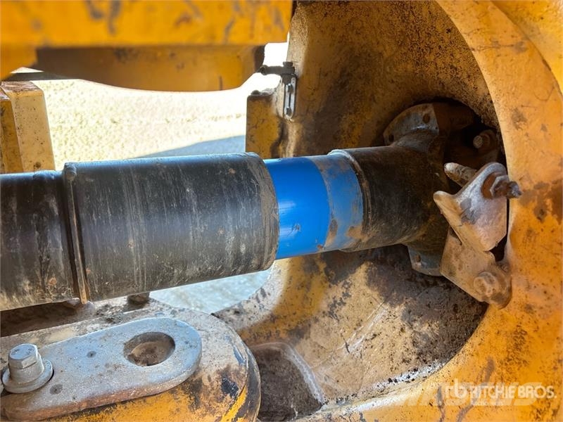 John Deere 460E ساحبات مفصلية