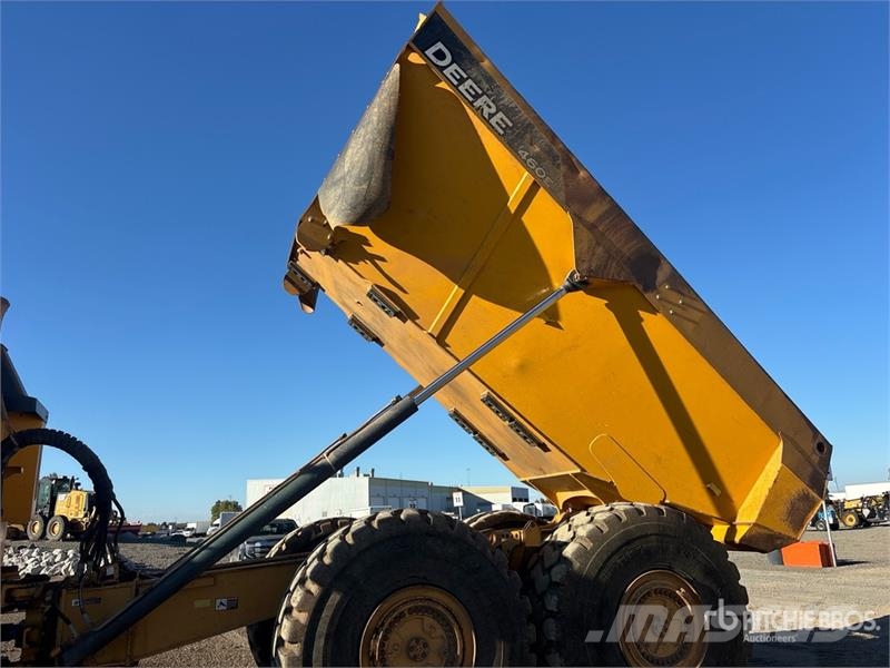 John Deere 460E ساحبات مفصلية