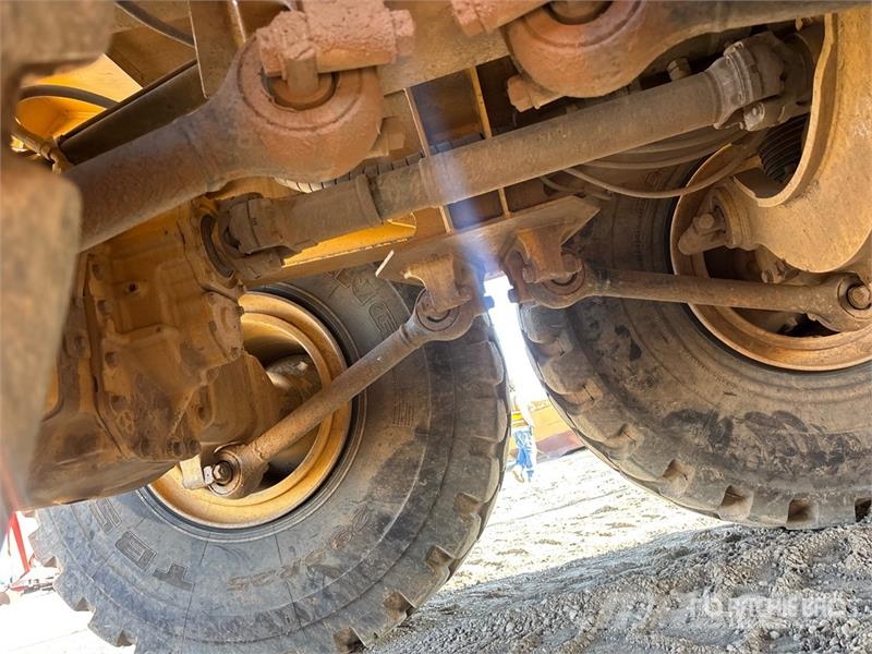 John Deere 460E ساحبات مفصلية