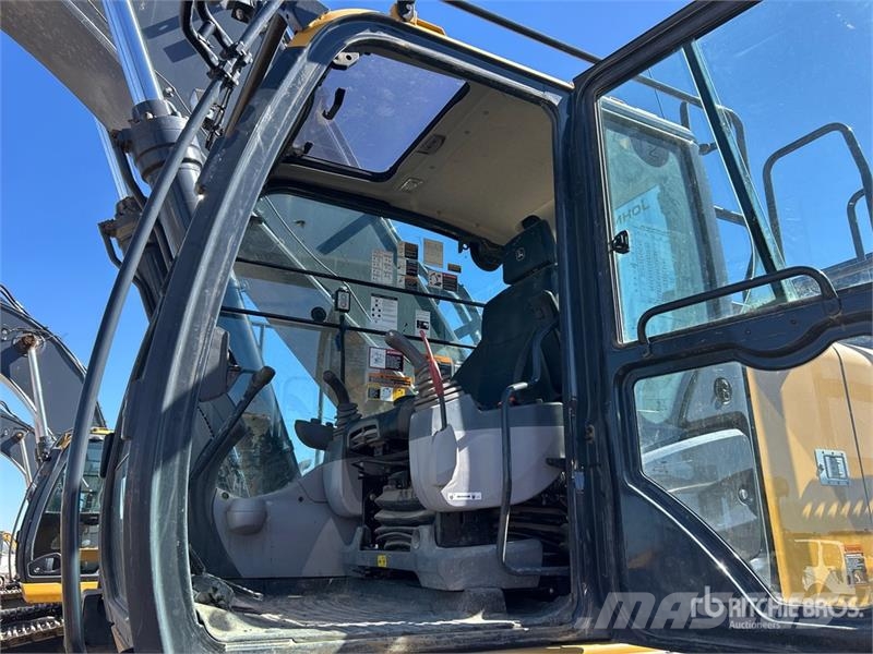 John Deere 470G LC FT4 Tracked Excavator Bagri goseničarji