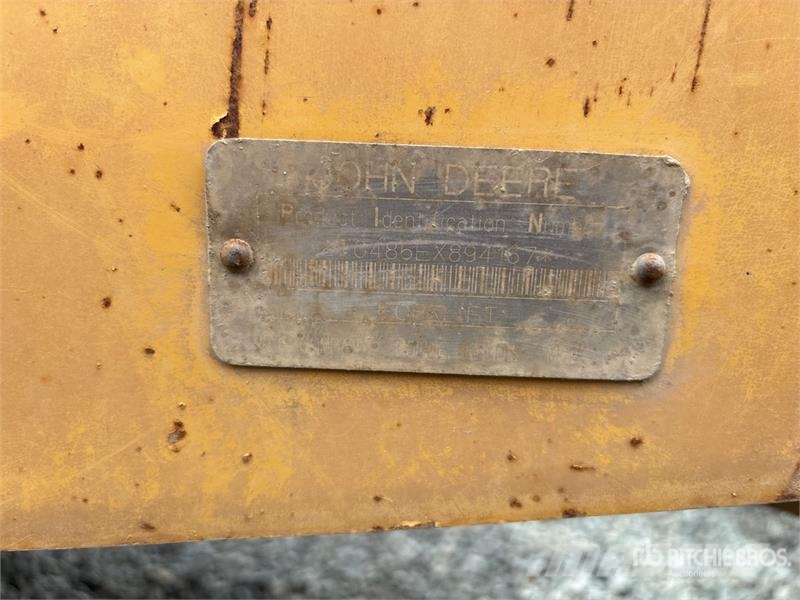 John Deere 486E Rough terrain trucks