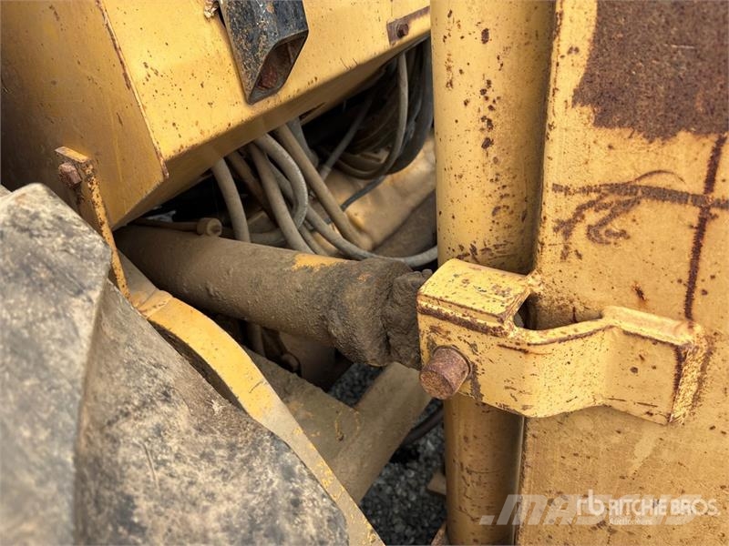 John Deere 486E Rough terrain trucks