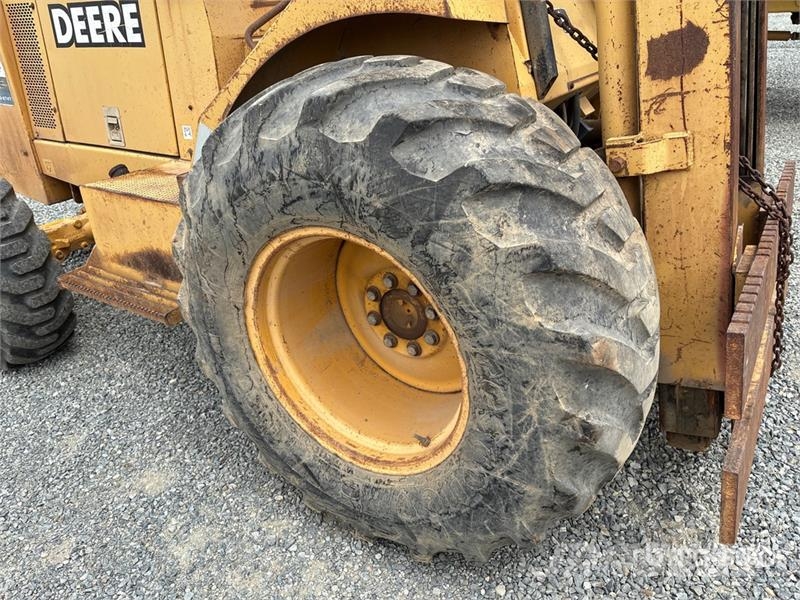 John Deere 486E Rough terrain trucks