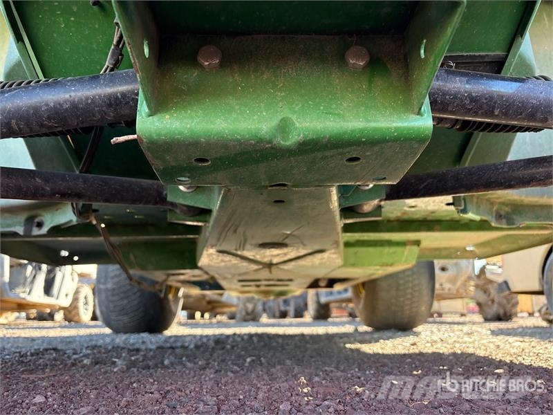John Deere 4x2 Utility Vehicle Підсобні машини