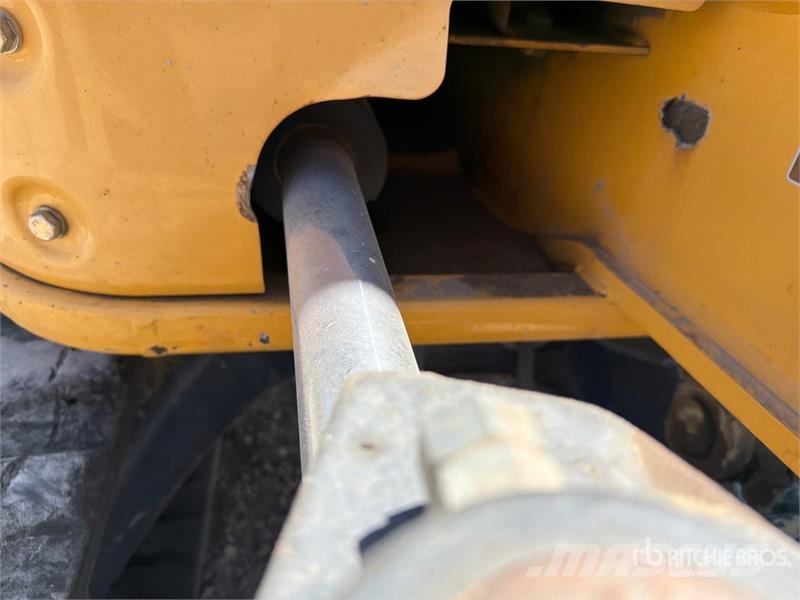 John Deere 50G Mini rýpadla < 7t