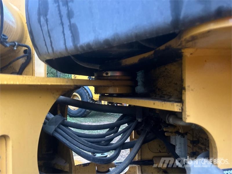 John Deere 544J Wheel Loader Pyöräkuormaajat