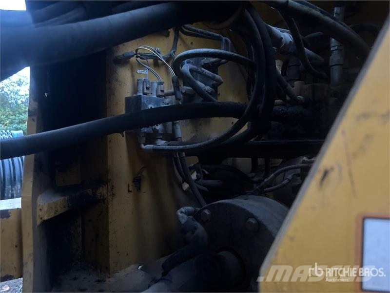 John Deere 544J Wheel Loader Pyöräkuormaajat