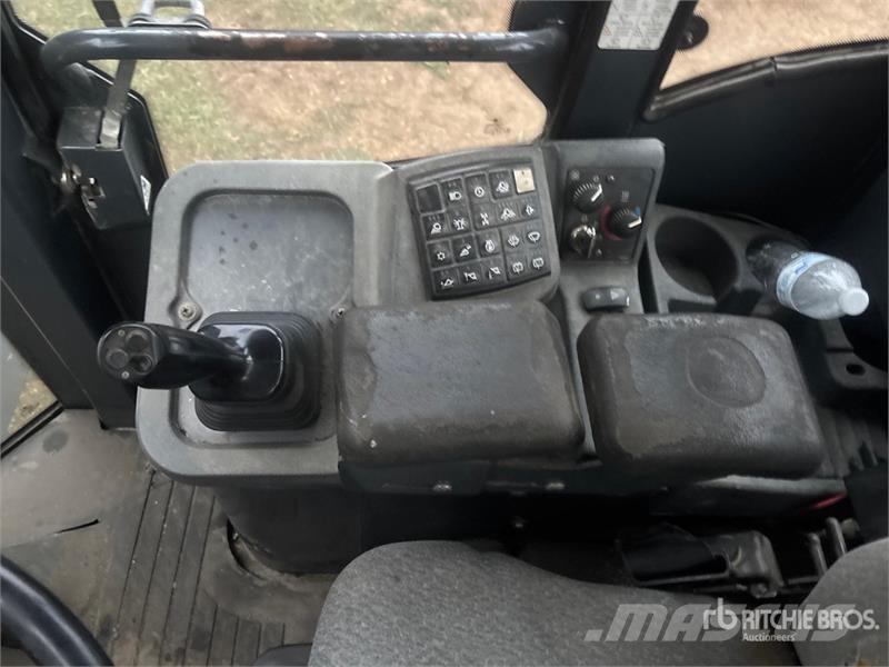 John Deere 544J Wheel Loader Pyöräkuormaajat