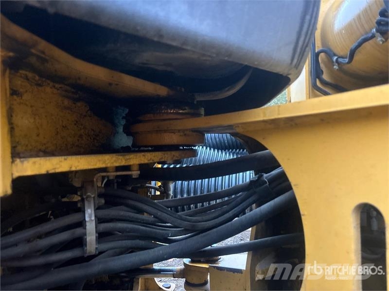 John Deere 544J Wheel Loader Pyöräkuormaajat