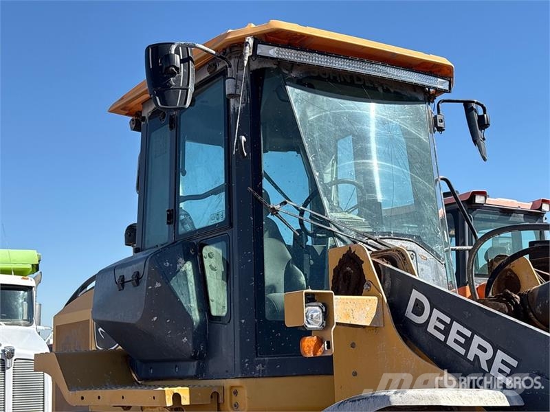 John Deere 544L Wheel Loader Wheel loaders