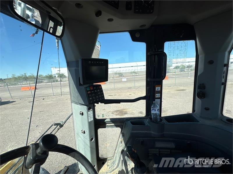 John Deere 544L Wheel Loader Wheel loaders