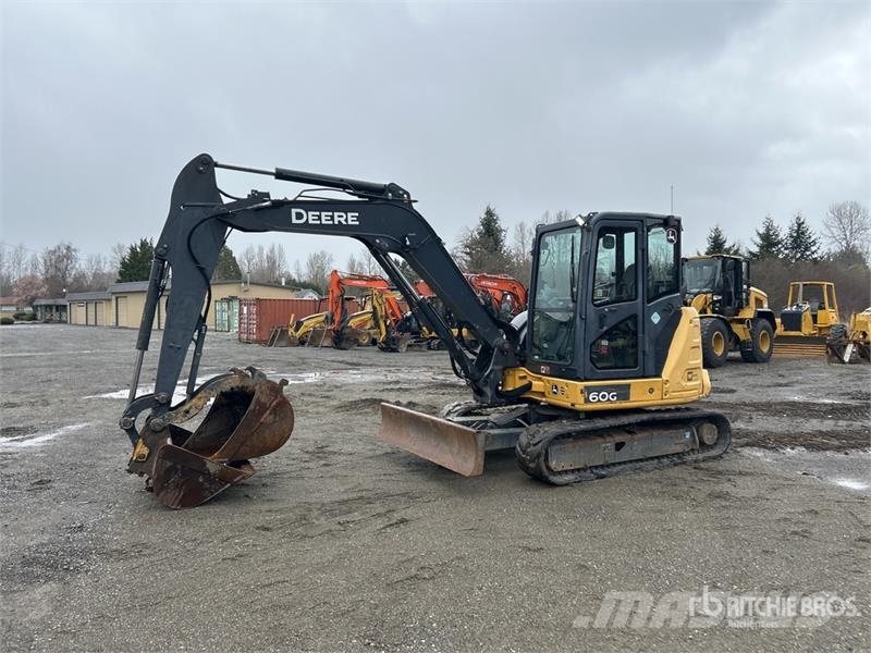 John Deere 60G Bagri goseničarji