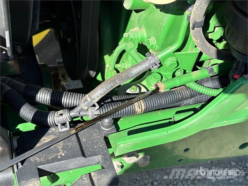 John Deere 6130M 트랙터