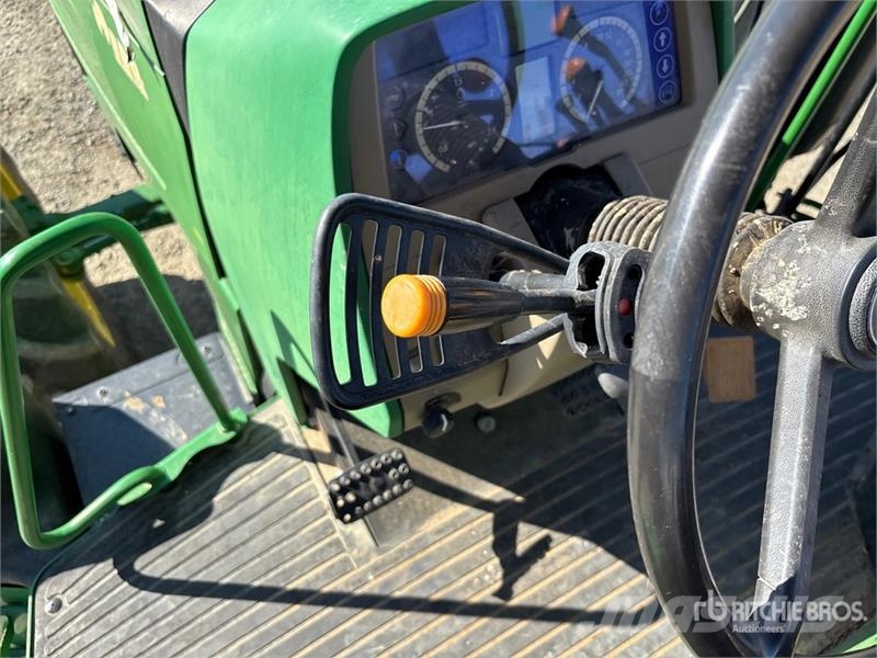 John Deere 6130M 트랙터