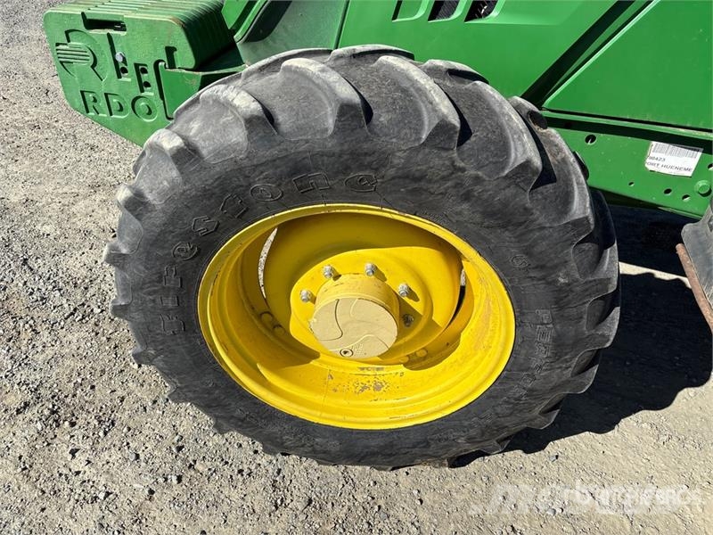 John Deere 6130M 트랙터