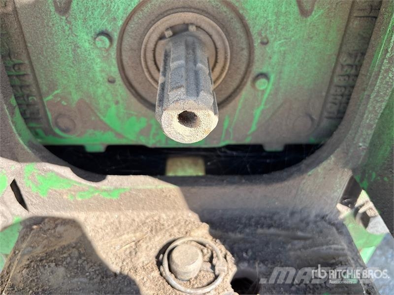 John Deere 6130M 트랙터