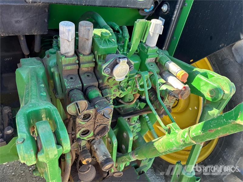 John Deere 6130M 트랙터