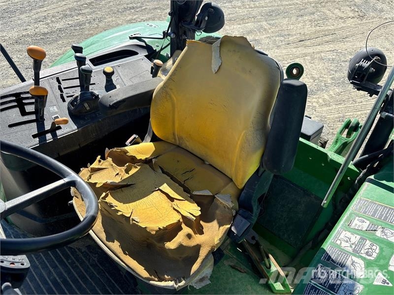 John Deere 6130M 트랙터