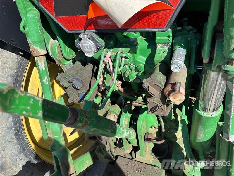 John Deere 6130M 트랙터