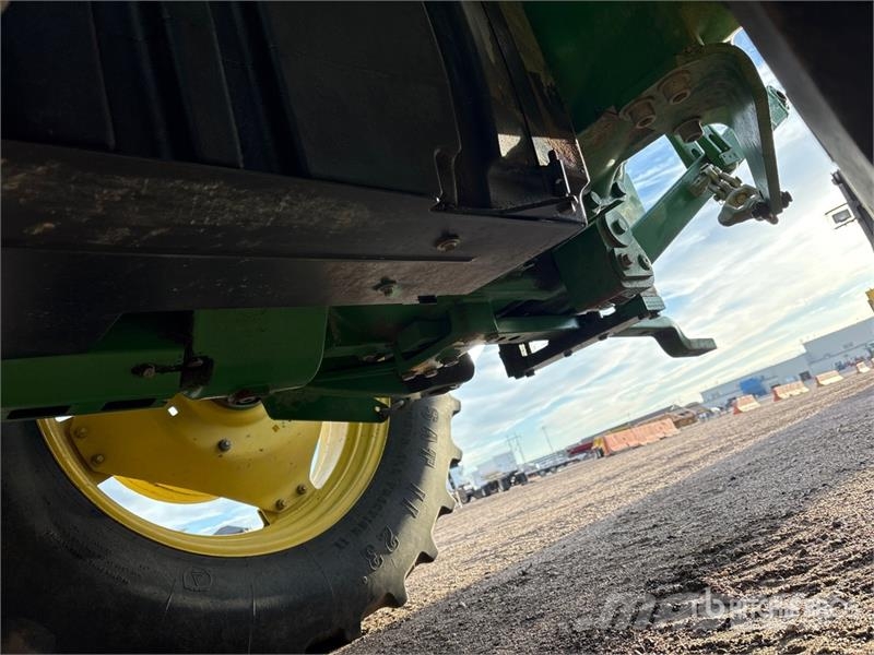 John Deere 6140D Traktoren