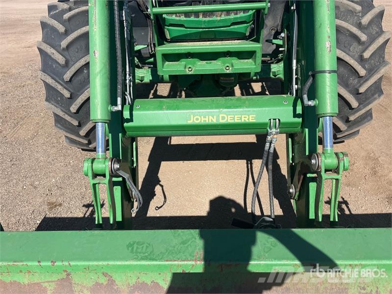 John Deere 6155R 4WD Tractor Traktorji