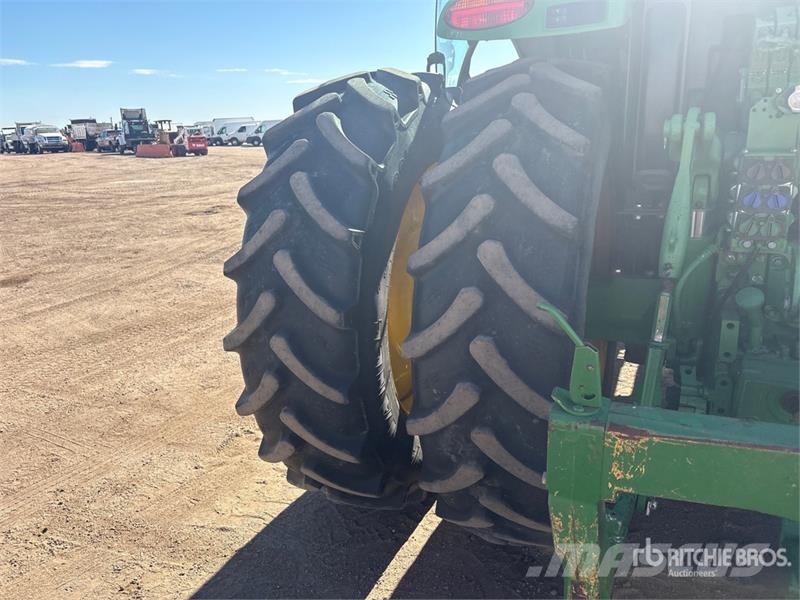 John Deere 6155R 4WD Tractor Traktorji