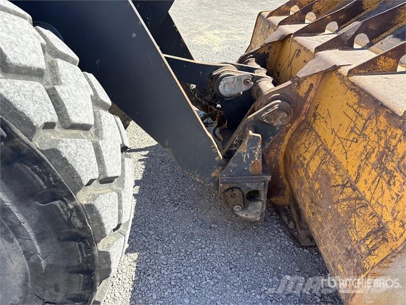 John Deere 624J Wheel Loader Utovarivači na točkove