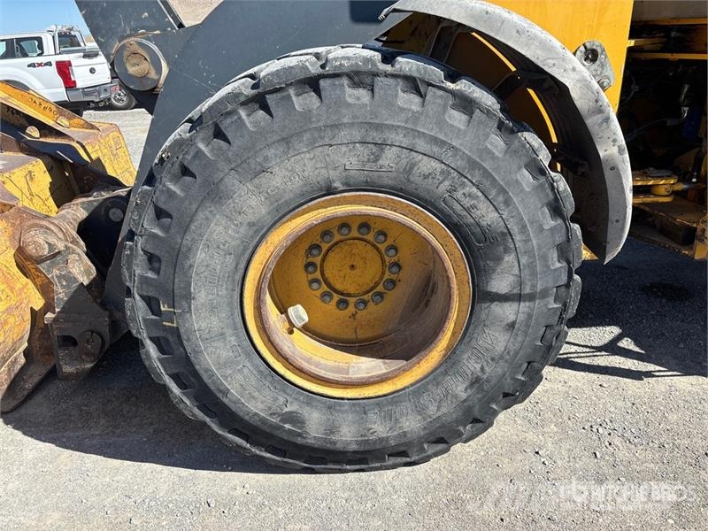 John Deere 624J Wheel Loader Utovarivači na točkove