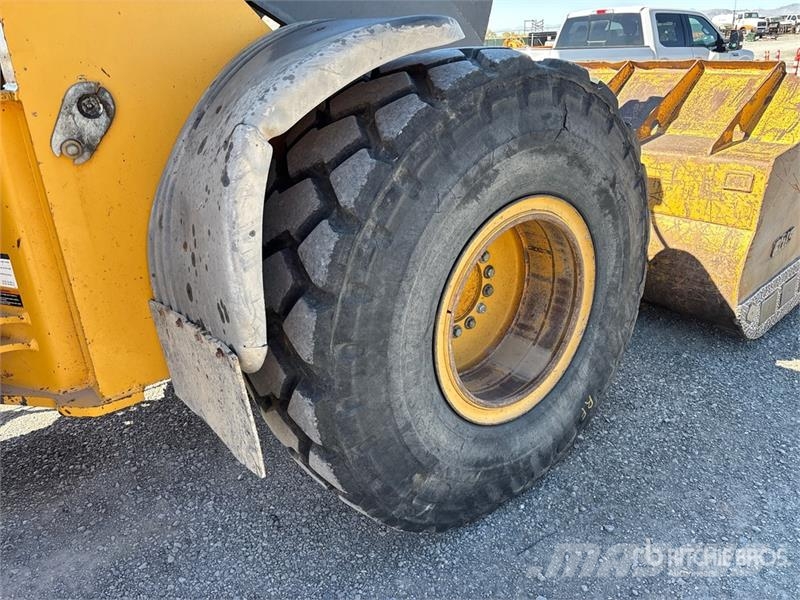 John Deere 624J Wheel Loader Utovarivači na točkove
