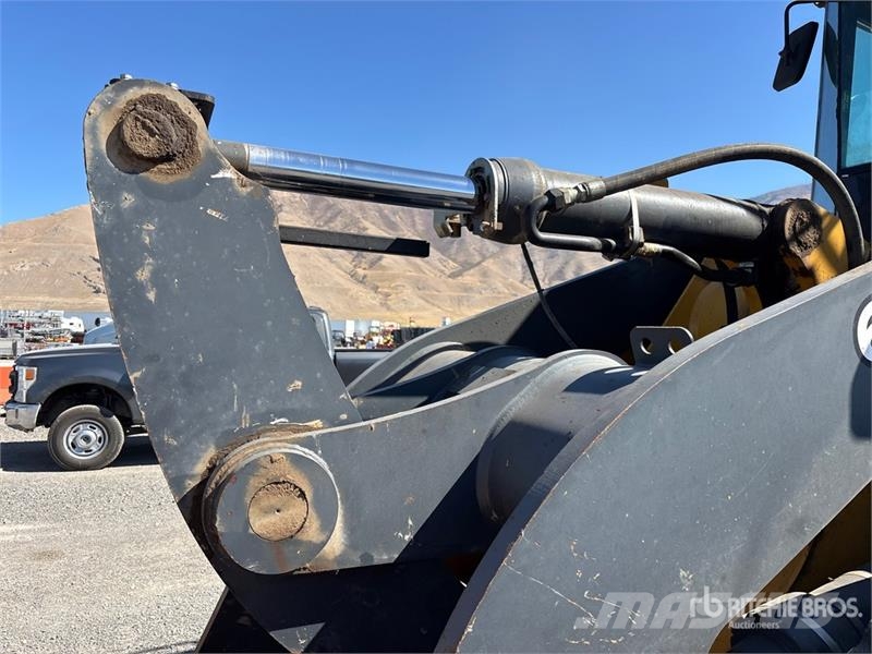 John Deere 624J Wheel Loader Utovarivači na točkove