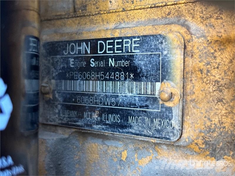 John Deere 624J Wheel Loader Pale gommate