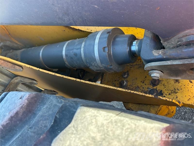 John Deere 624J Wheel Loader Utovarivači na točkove