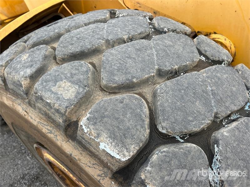John Deere 644H Wheel loaders