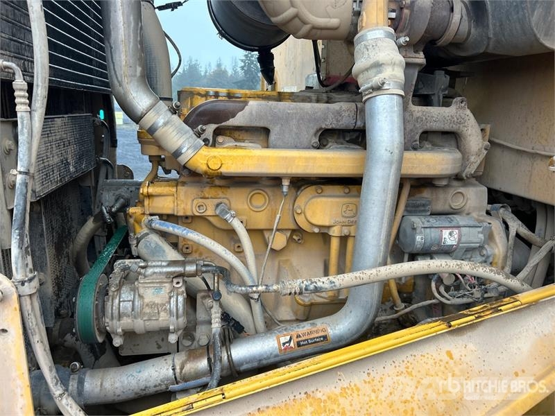 John Deere 644J Фронтальні навантажувачі