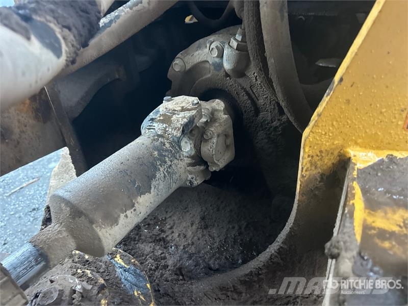 John Deere 644J Фронтальні навантажувачі