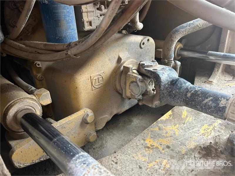 John Deere 644J Фронтальні навантажувачі