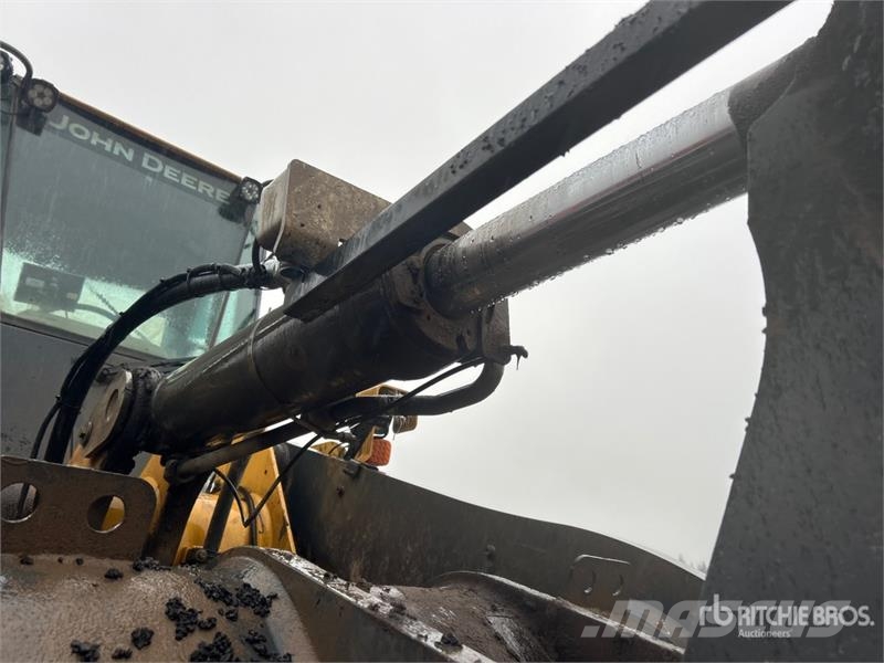 John Deere 644J Фронтальні навантажувачі