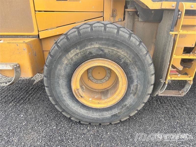 John Deere 644K Wheel Loader لوادر بعجل