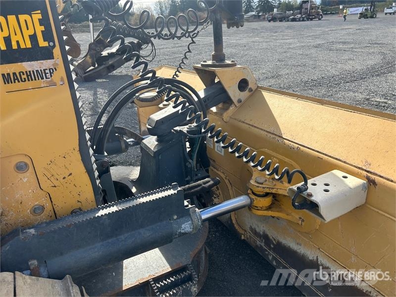 John Deere 700K LGP Crawler dozers