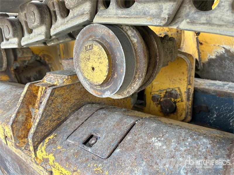 John Deere 700K LGP Crawler dozers