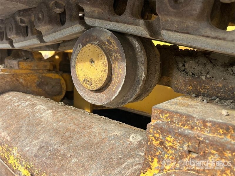 John Deere 700K LGP Crawler dozers