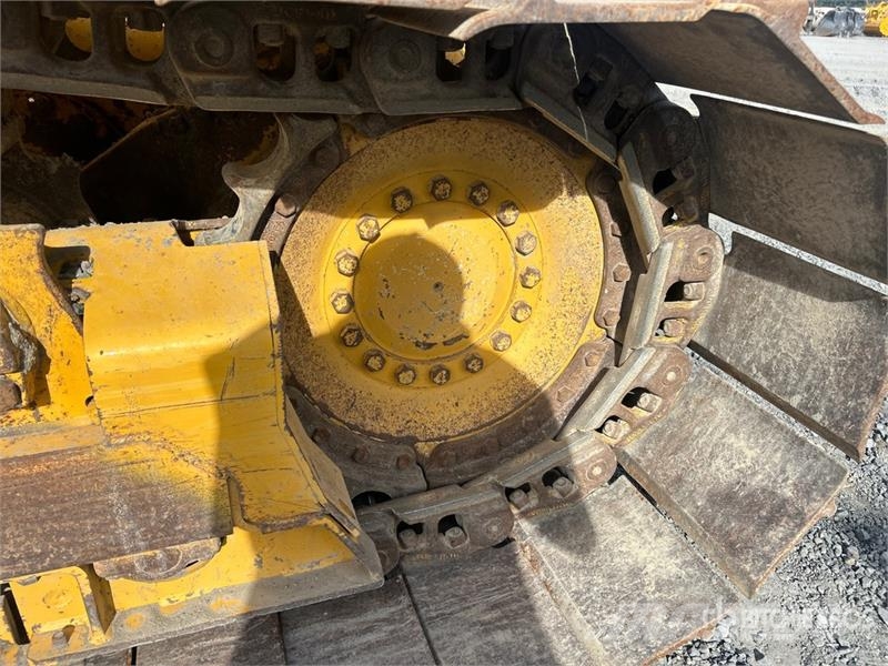 John Deere 700K LGP Crawler dozers