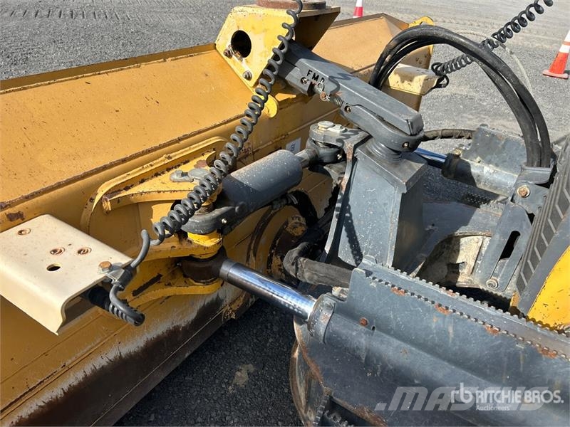 John Deere 700K LGP Crawler dozers