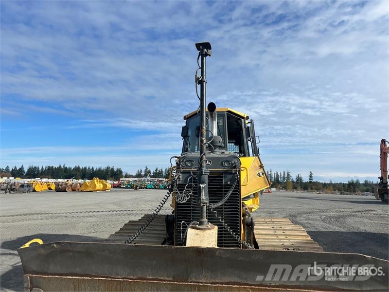 John Deere 700K LGP Crawler dozers