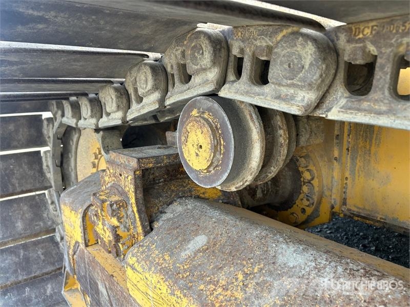 John Deere 700K LGP Crawler dozers