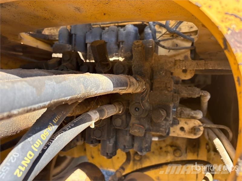 John Deere 710L 4x4 Backhoe Loader バックホーローダー