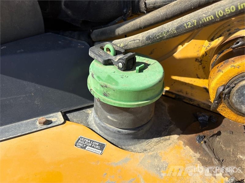 John Deere 710L 4x4 Backhoe Loader バックホーローダー
