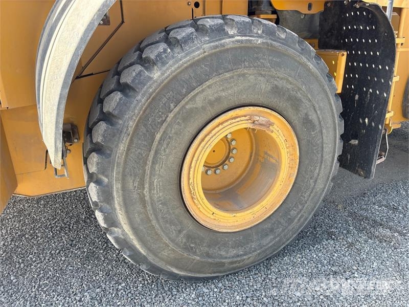 John Deere 744K Wheel Loader Utovarivači na kotačima