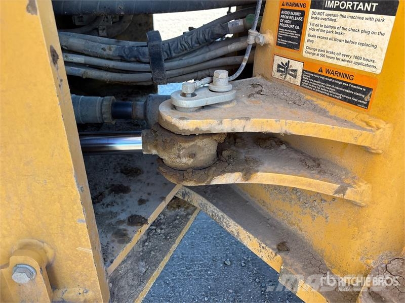 John Deere 744L Wheel Loader Utovarivači na točkove